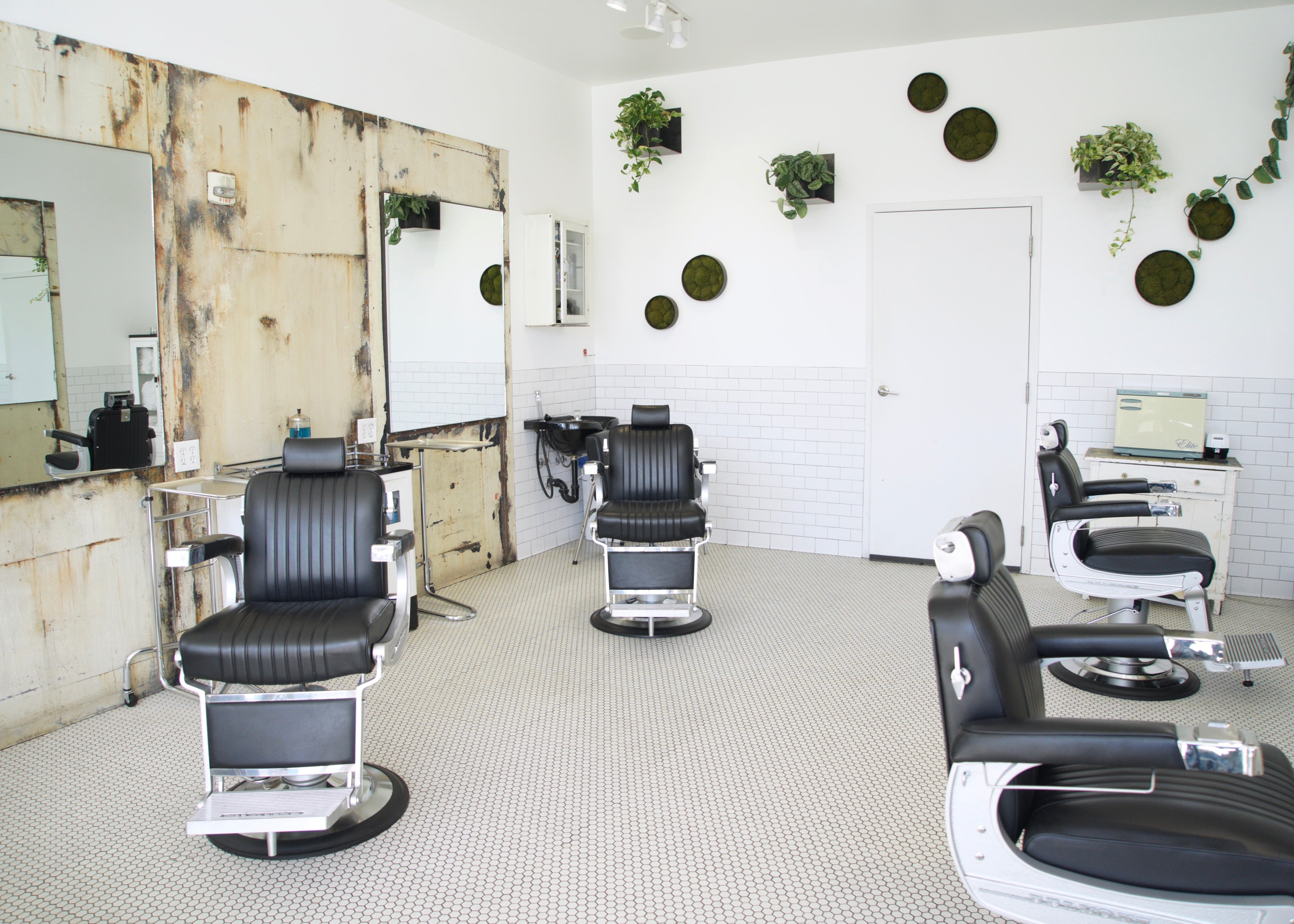 Blind Barber Blind Barber - Culver City, L.A.